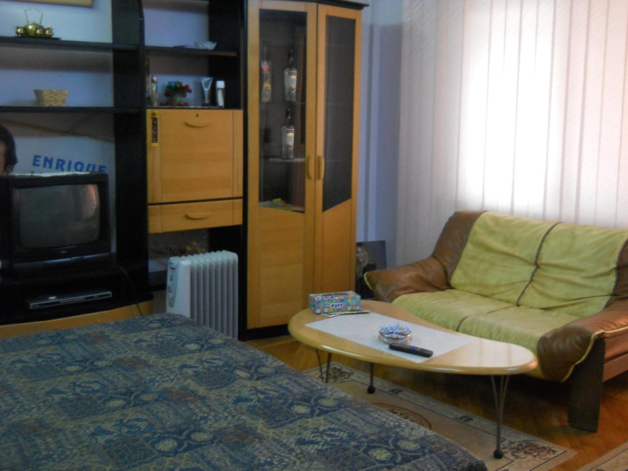 Pensiunea Cora Piteşti Buitenkant foto